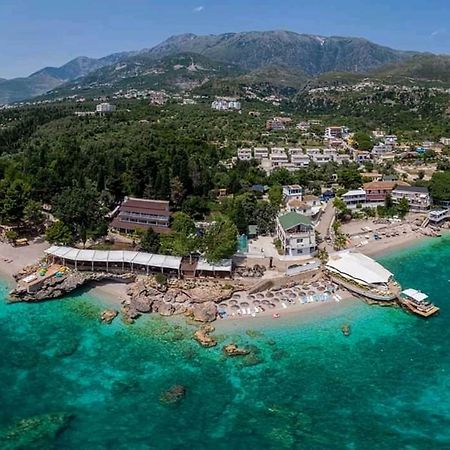 Guesthouse Riviera "Xh&M" Dhermi Dhërmi Exterior foto